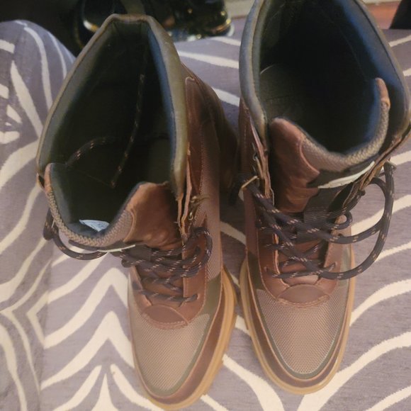 WOMEN'S BREX™ HEEL LACE BOOTIE Size 9.5 - Picture 16 of 16